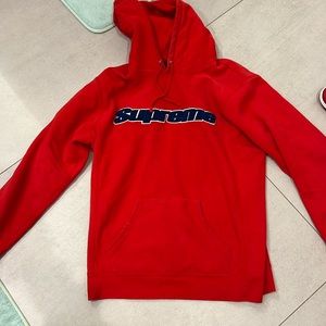 Lightly worn supreme sweatshirt. Price is negotiable.